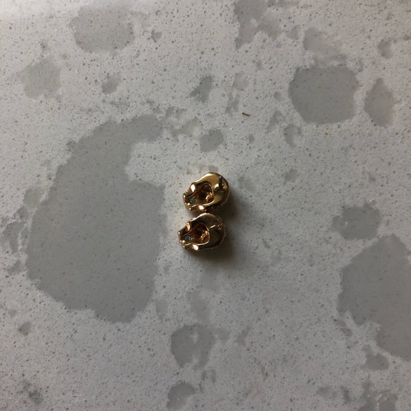 GOLD SKULL DIAMOND EARRINGS - Picture 3 of 8